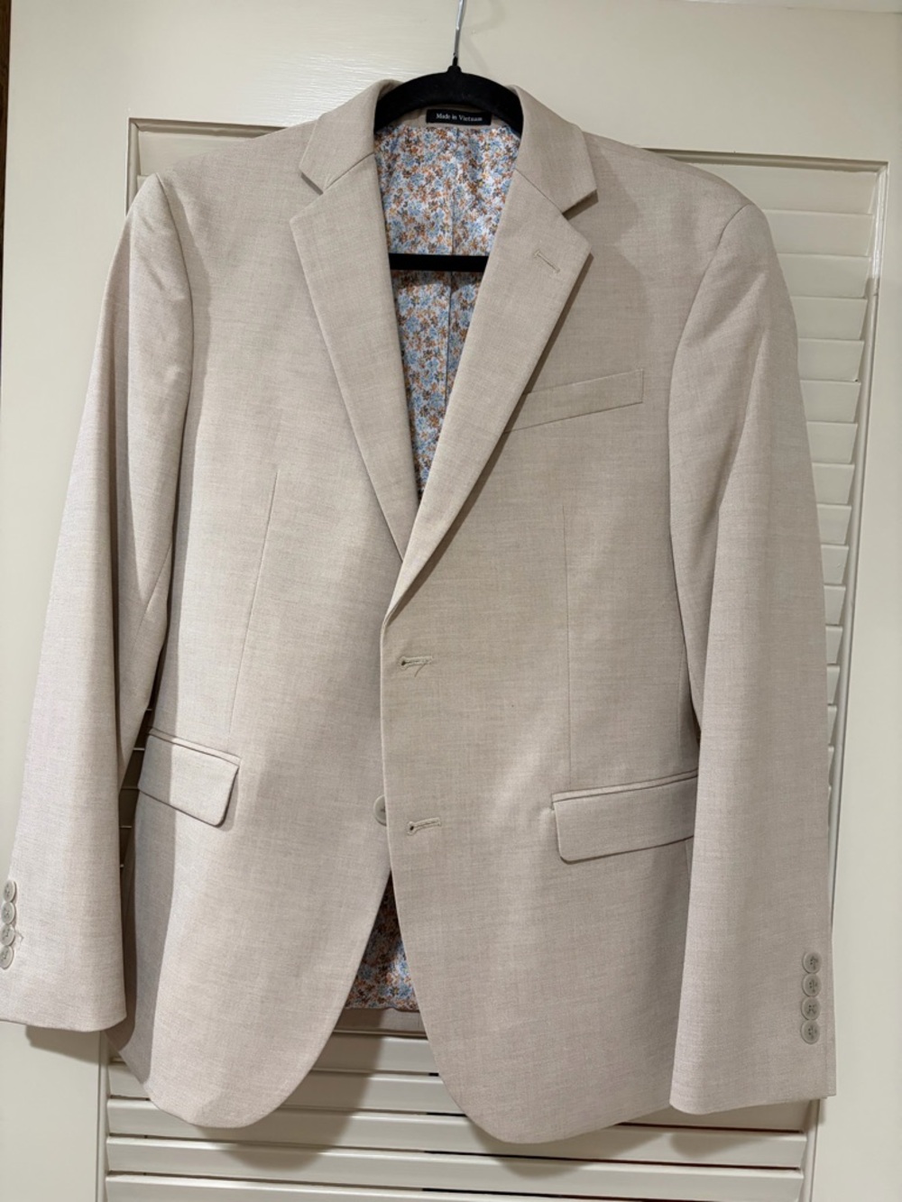 Egara Men's Beige Sport Coat with Notch Lapel